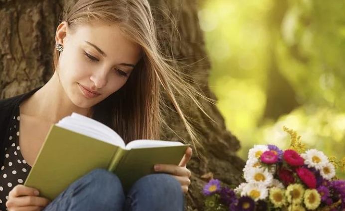 夢見喜歡的人主動牽手