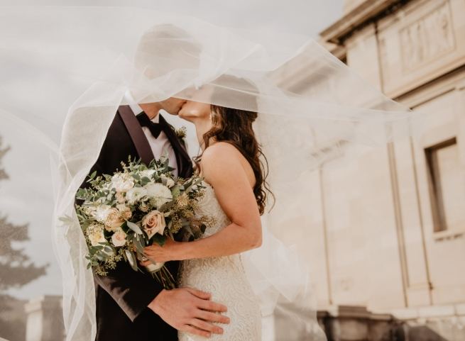 夢到暗戀對象牽手